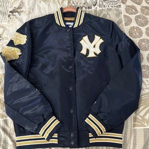 Women’s limited edition NY Yankees starter jacket size medium